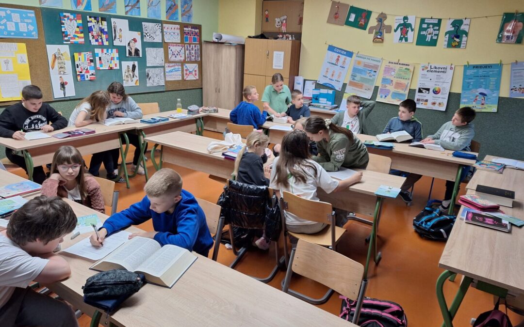 REFERENTNA ZBIRKA U 4. B